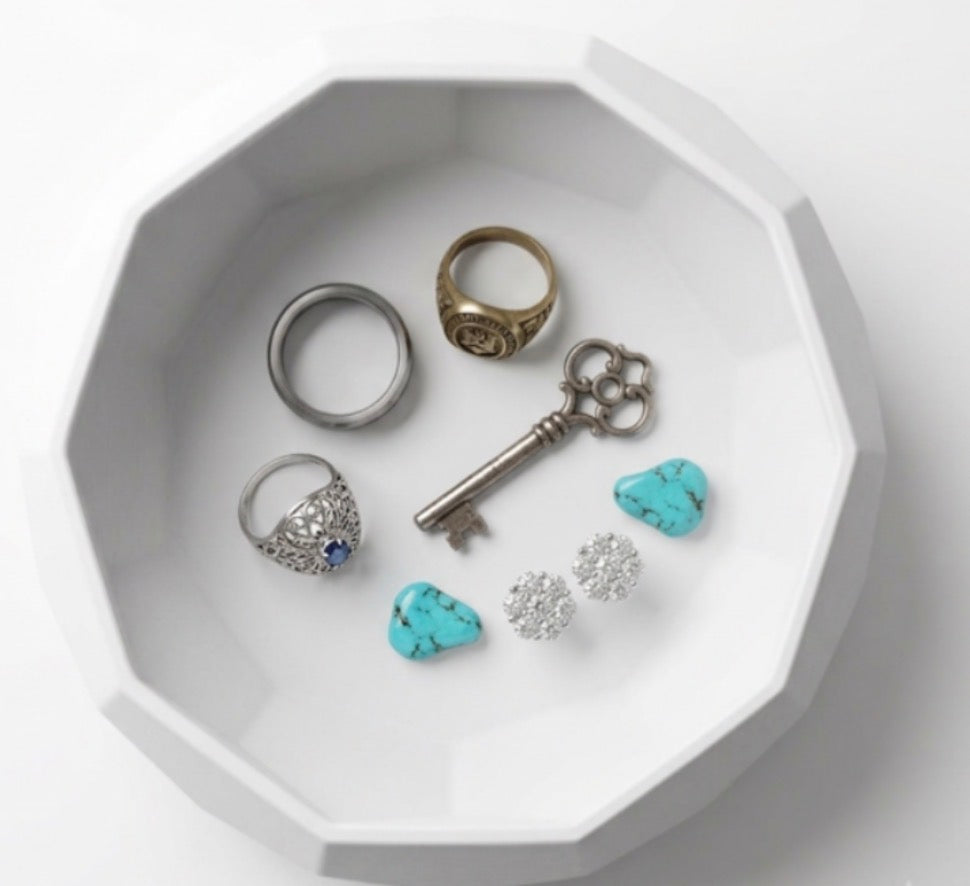 White Catchall Bowl – Minimalist Geometric Key & Jewelry Dish